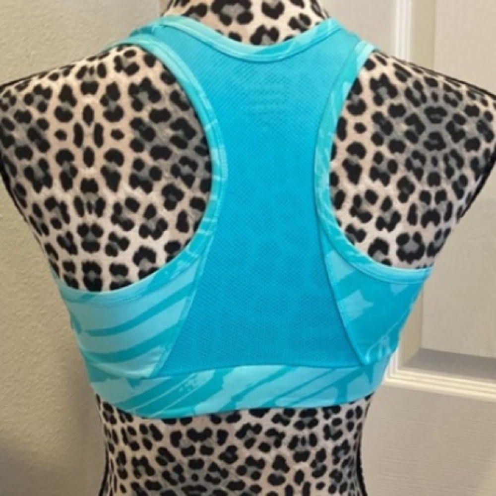 Nike Pro Racerback Sports Bra - Picture 3 of 4